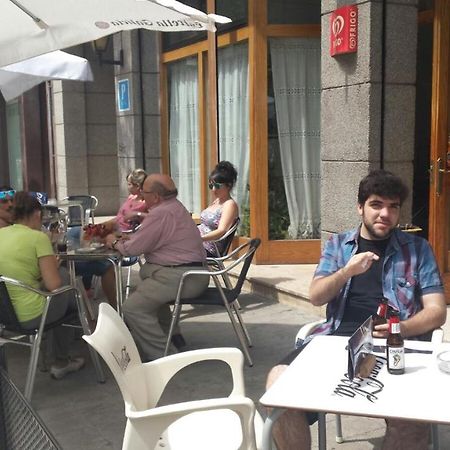 Hostal Galicia Figueres  Dış mekan fotoğraf