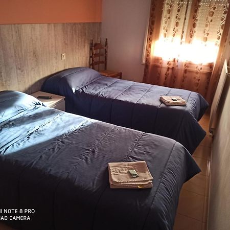 Hostal Galicia Figueres  Dış mekan fotoğraf